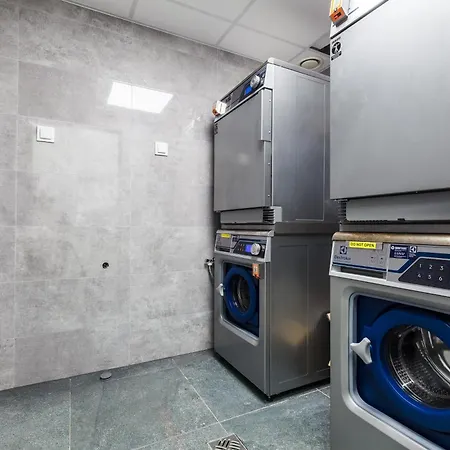 Deluxe Amber * 스테그나