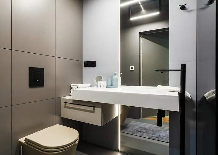 Deluxe Amber Stegna (Pomerania)