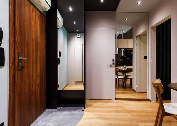 Deluxe Amber Stegna (Pomerania)